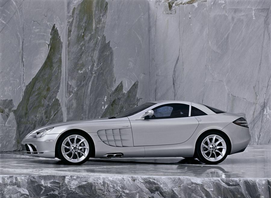  Mercedes-Benz SLR McLaren 2003 года  (фото 254 из 319)